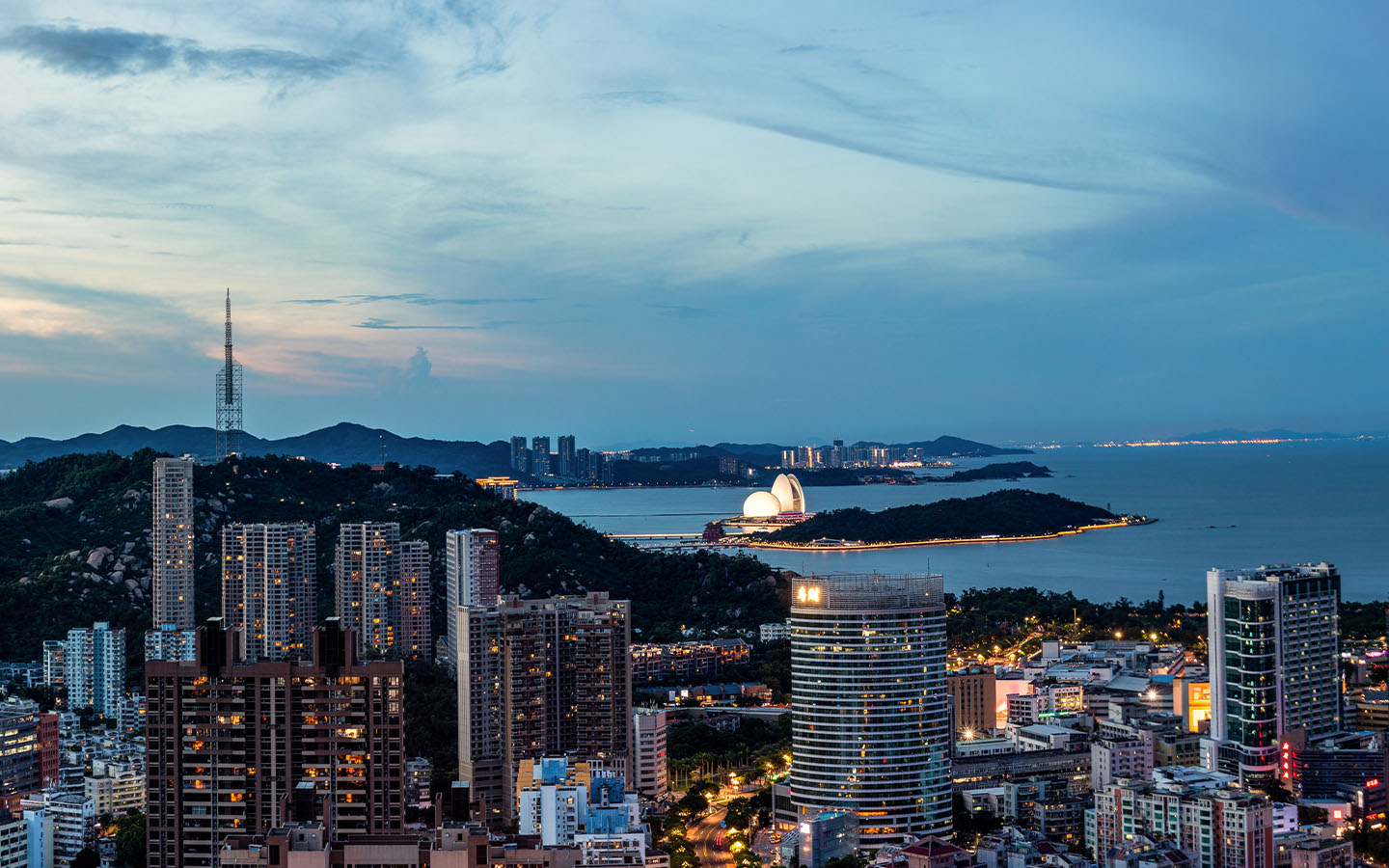 There’s a new official guide to living and working in Zhuhai 