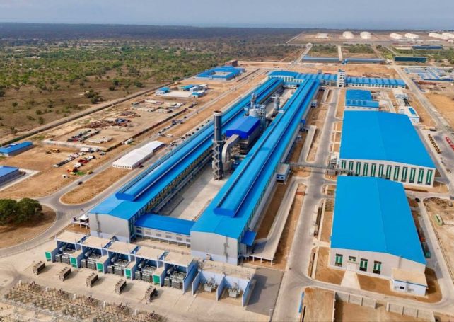 Chinese electrolytic aluminium plant opens in Angola