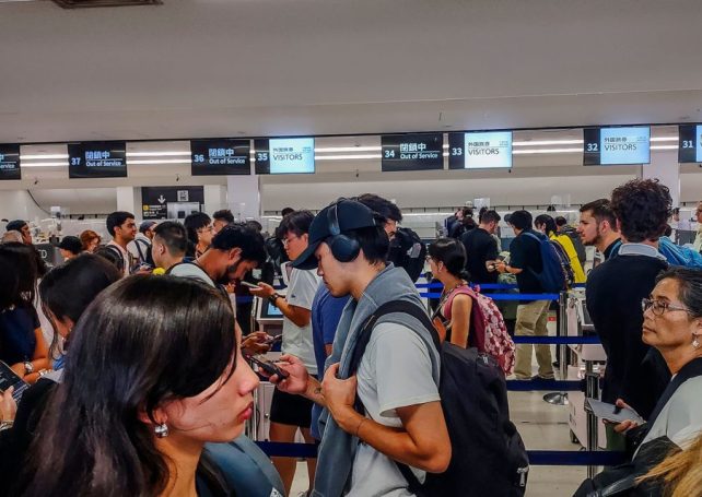 Japan suffers a huge drop in Chinese tourism amid Taiwan tensions