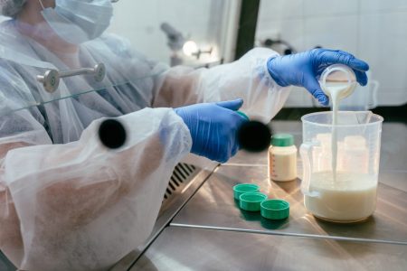 Macao authorities issue urgent alert over contaminated Nestlé baby formula