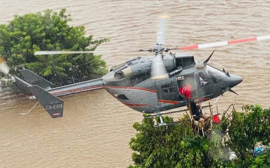 Flood waters inundate Mozambique, forcing thousands to flee