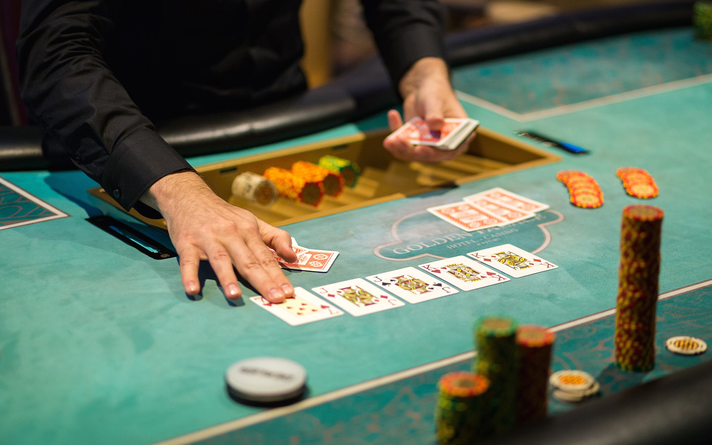 Visa-free entry for Chinese travellers raises hopes of a casino windfall in Manila 