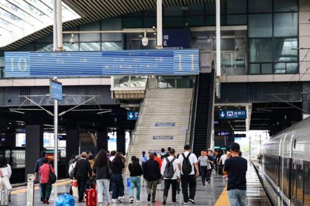 A direct Zhuhai-Fuzhou high-speed train is launching later this month