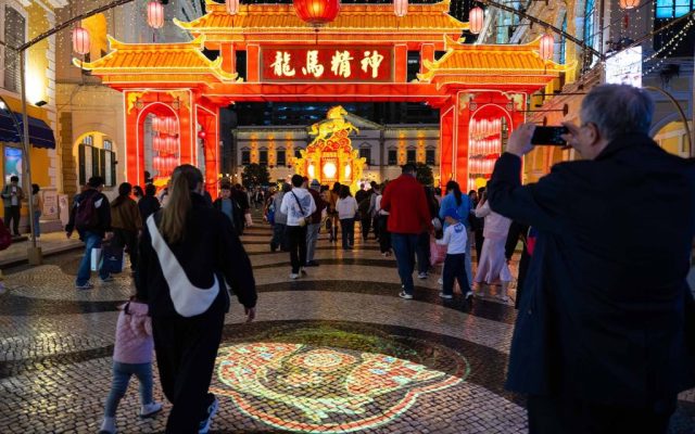 Macao sees 279,000 visitors at start of Chinese New Year