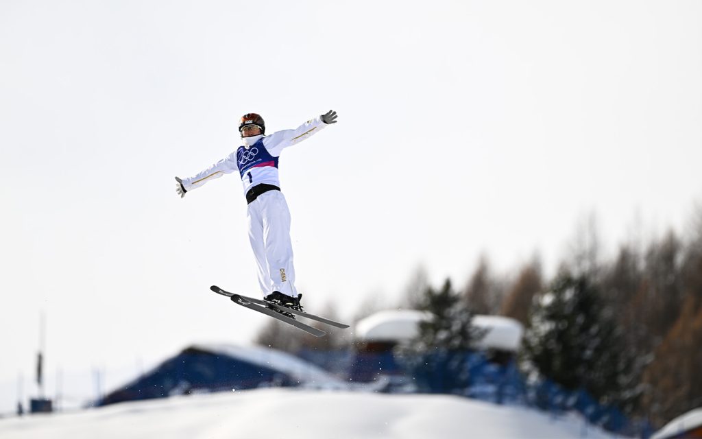 China rebounds from early setbacks with three-gold surge at Milano-Cortina 2026 - Xu Mengtao of China competes during the freestyle skiing women's aerials final