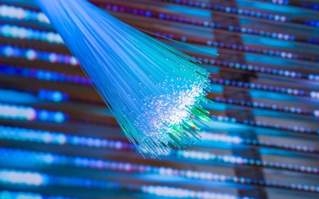 Chinese team makes breakthrough in fibre-wireless data speeds