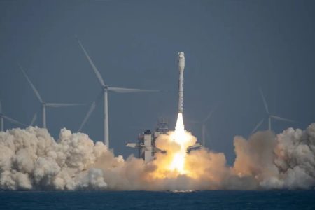 Guangdong hosts launch of world's first AI satellite for smart cities