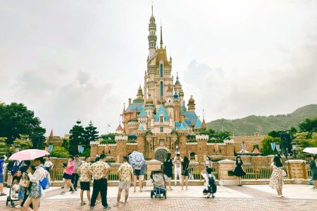 5,000 free Disneyland tickets given to domestic workers in Hong Kong