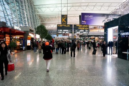 Record-breaking Lunar New Year travel rush at Guangzhou airport