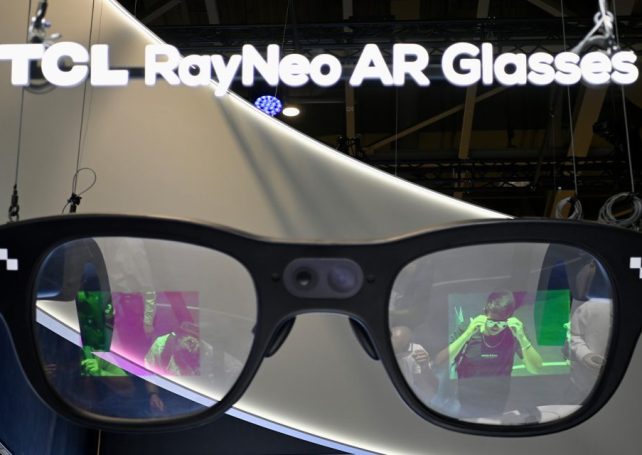 ‘Amazing.’ IOC president tries Shenzhen-made AI glasses at Milano 2026 Winter Olympics