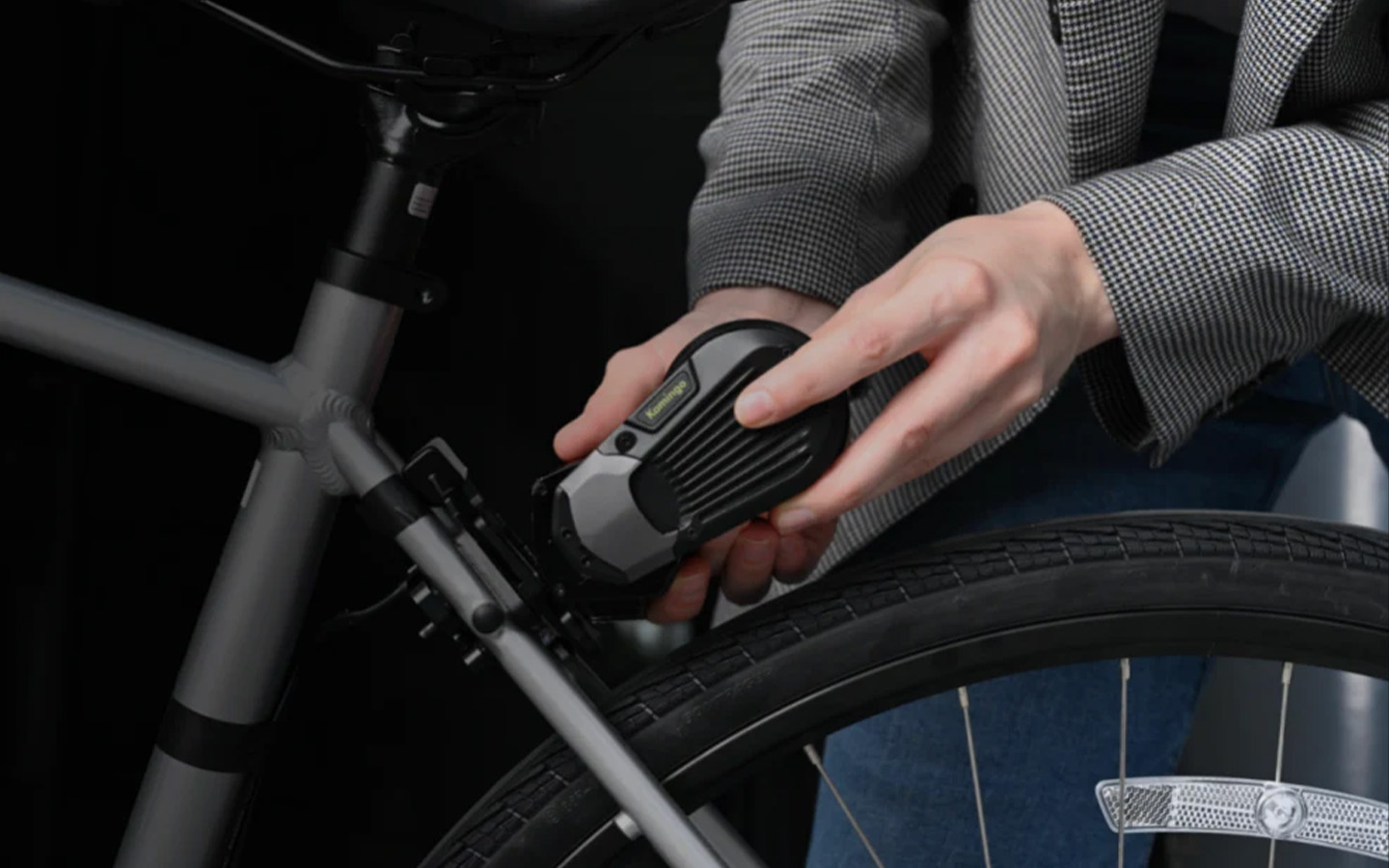 Shenzhen company pioneers portable device to turn ordinary bicycles into e-bikes