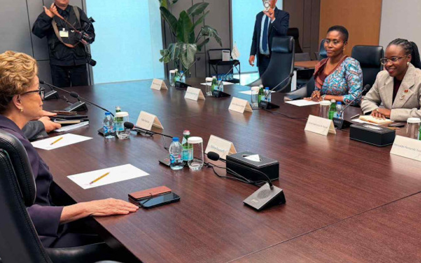 Angola seeks entry to Hong Kong financial market