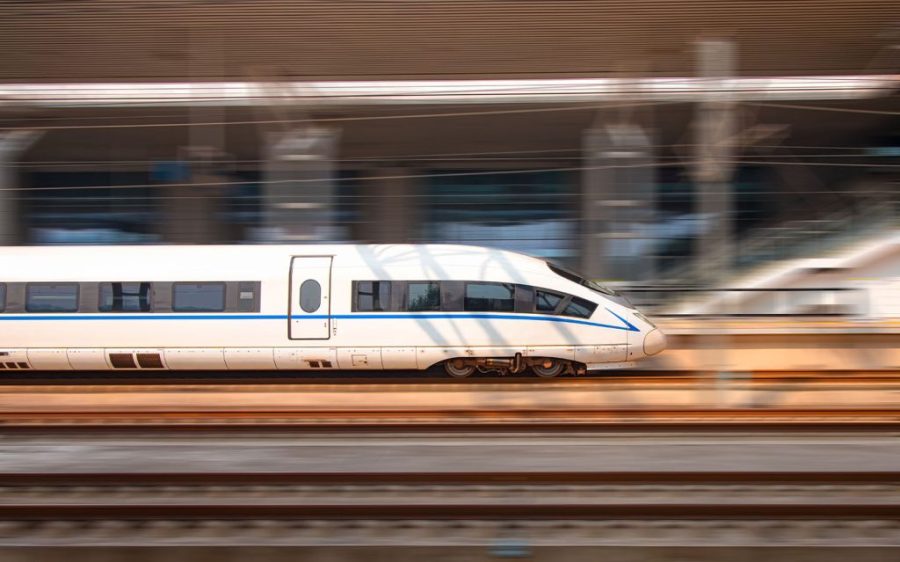 A high-speed rail between Zhuhai, Jiangmen and Yangjiang is being planned 
