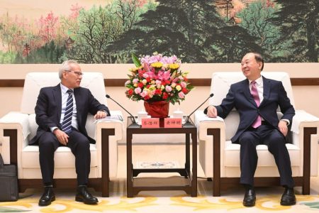 Macao and Guangdong’s leaders pledge to enhance ties