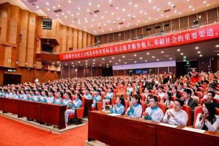 Shenzhen’s volunteer drive accelerates APEC preparations