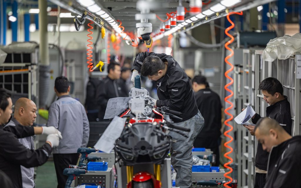 ZXMOTO 820RR: How a $6,400 Chinese bike beat Ducati and Yamaha