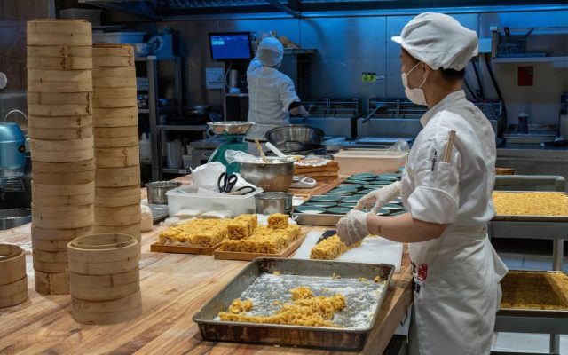 Guangzhou implements 24-hour freshness rule to preserve its dim sum culture