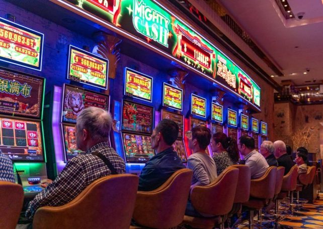 Macao’s gaming revenue hits 22.61 billion patacas in March, up 15 percent year-on-year 