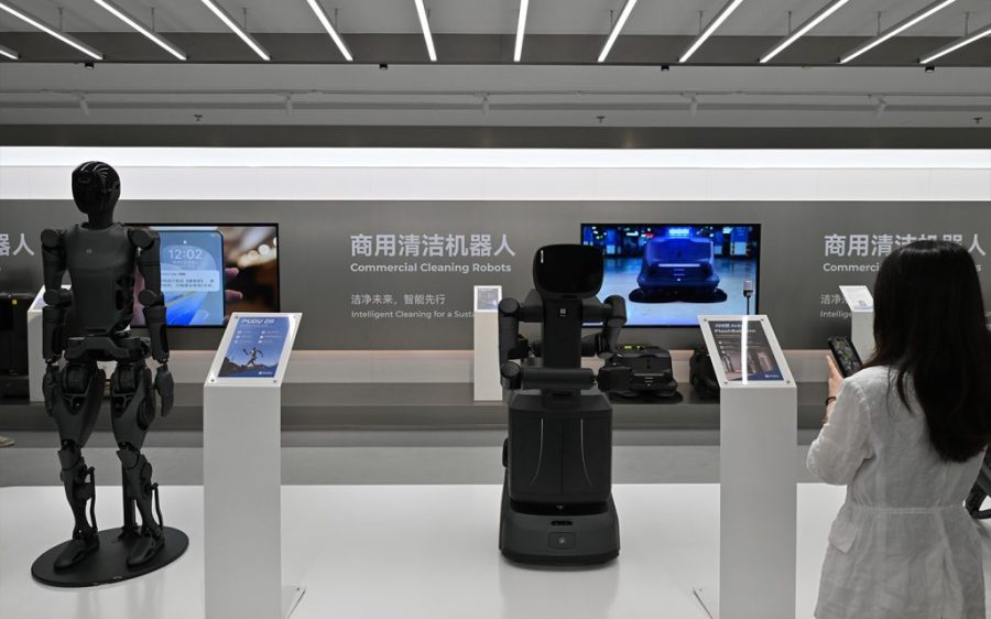 Shenzhen’s robotics industry surpassed 240 billion yuan in output last year 