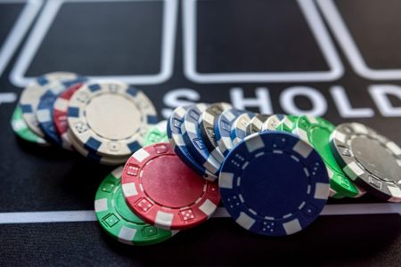Macao casinos generate 19.89 billion patacas in April revenue