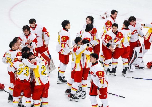 China makes history with a silver medal at the 2026 IIHF ice hockey worlds